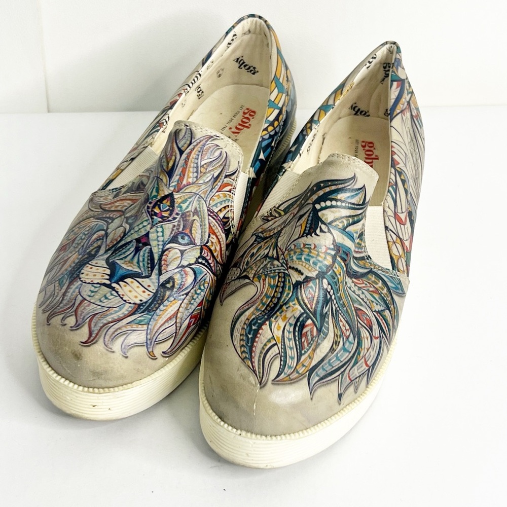 GOBY Blue Feather Lion Slip-On Sneakers